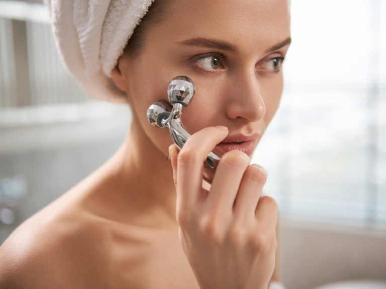 防水タイプの美顔ローラーはお風呂で使えて超便利 おすすめ10選 期待できる効果とは バスタイムクラブ