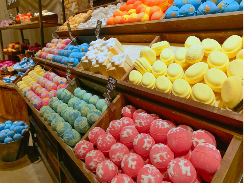 Lush ラッシュ のバスボムはプレゼントとして人気 ラメ入りなどおすすめ12選から気分で選ぼう バスタイムクラブ